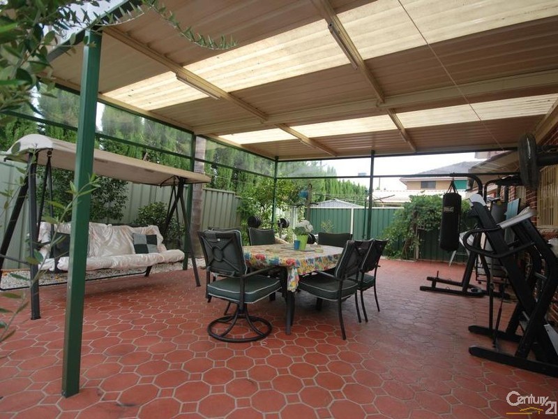 Edensor Park NSW 2176