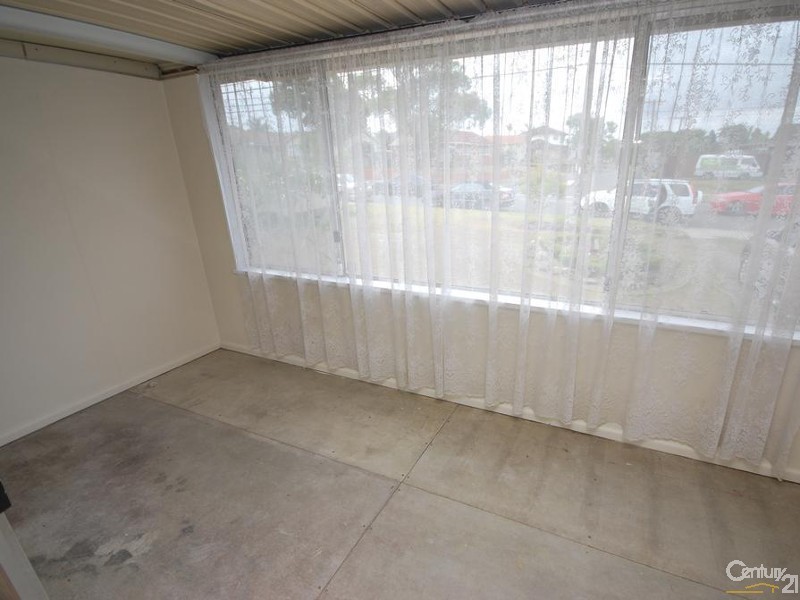 Fairfield West NSW 2165