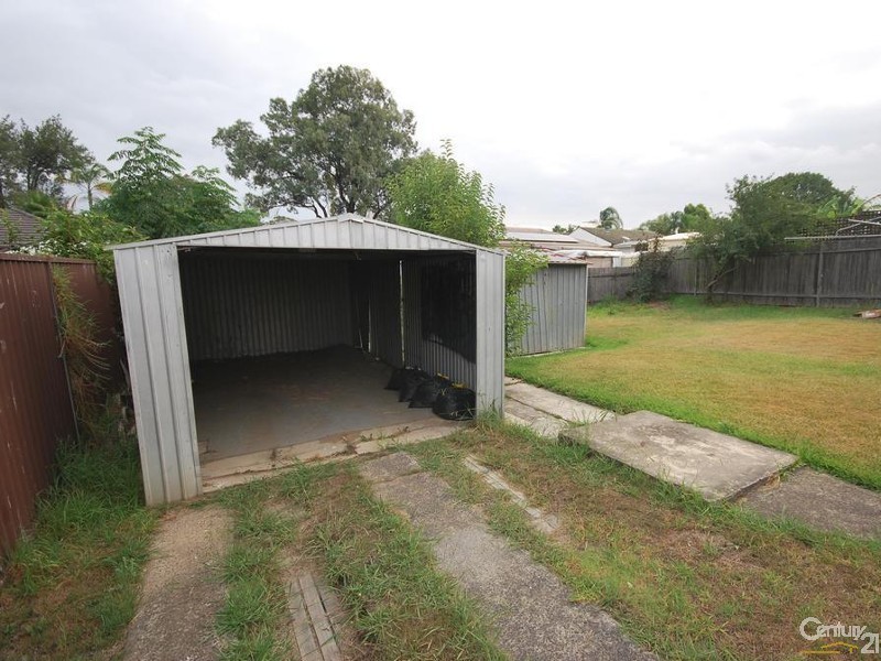 Fairfield West NSW 2165