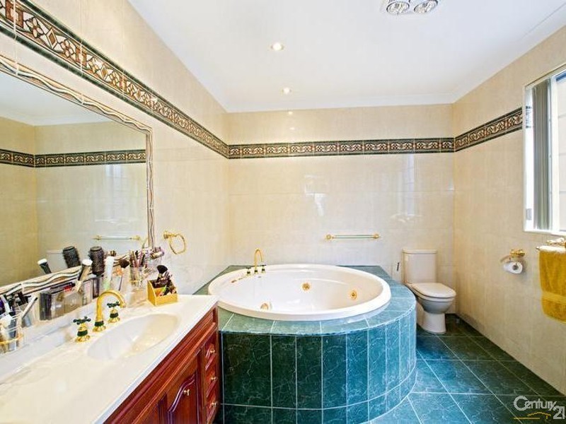 10 Norval Street, Auburn NSW 2144