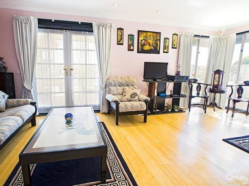 23  Success Street, Greenfield Park NSW 2176