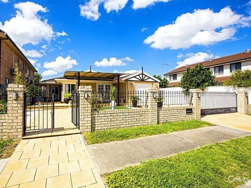 23  Success Street, Greenfield Park NSW 2176