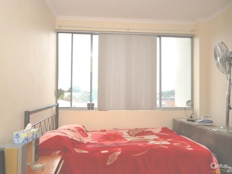 302/13 Spencer Street, Fairfield NSW 2165