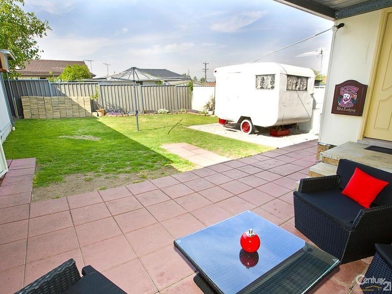 Fairfield West NSW 2165