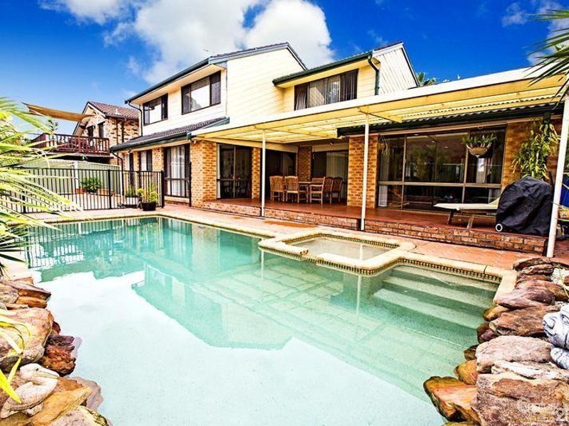 Fairfield West NSW 2165