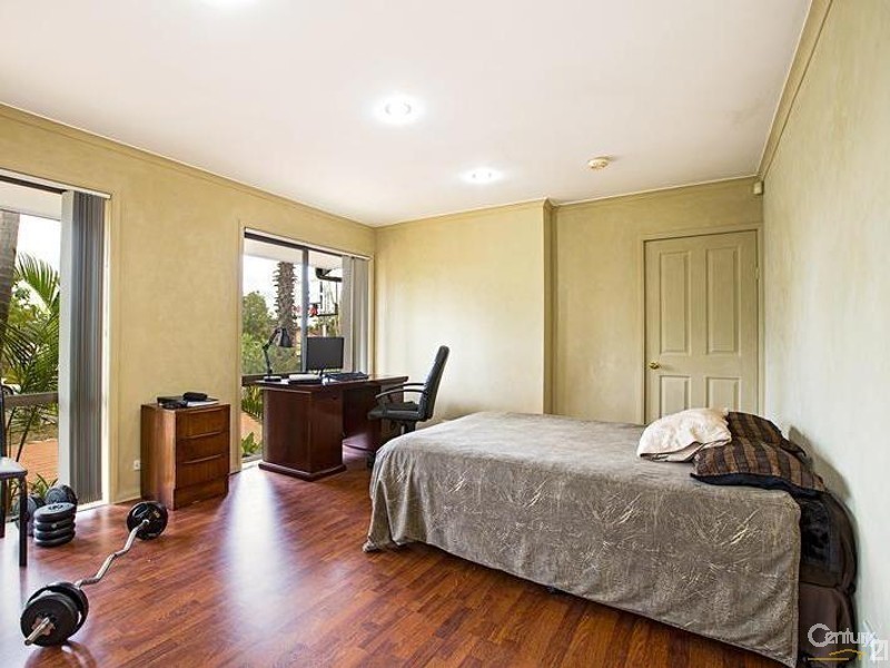 Fairfield West NSW 2165