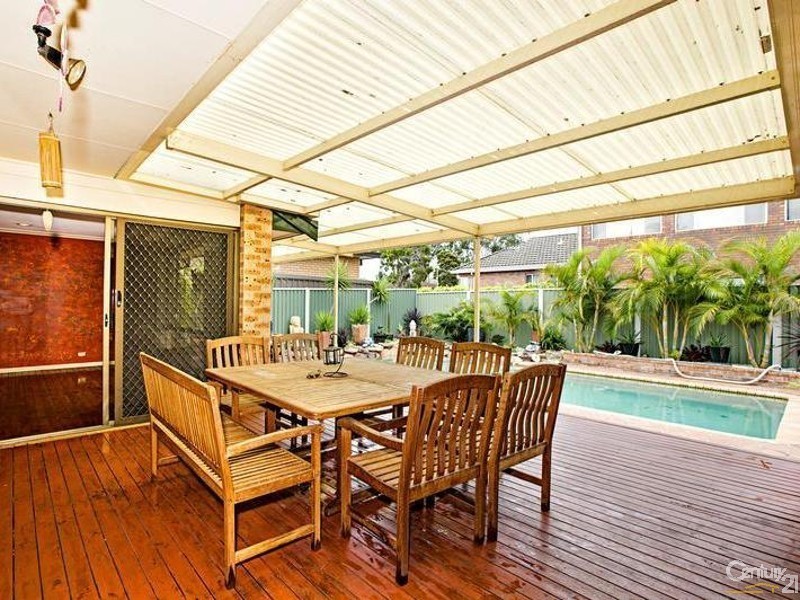 Fairfield West NSW 2165