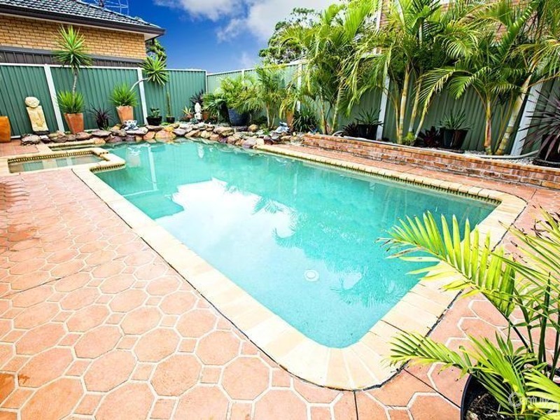 Fairfield West NSW 2165