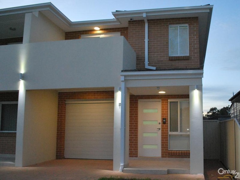 11  Harden St, Canley Heights NSW 2166