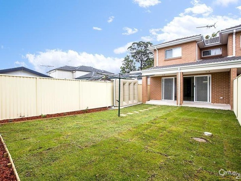 11  Harden St, Canley Heights NSW 2166