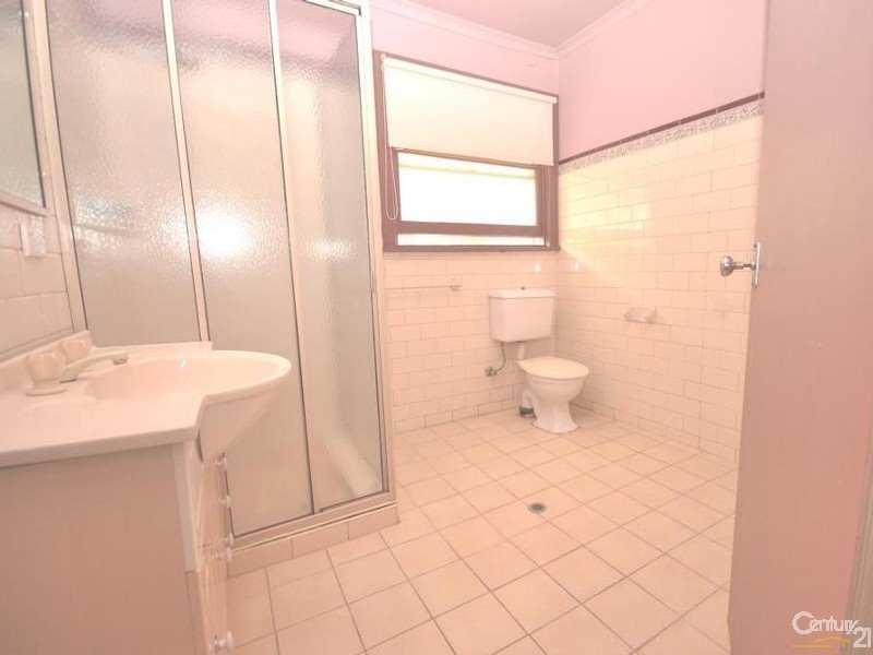 10A  West Street, Guildford NSW 2161