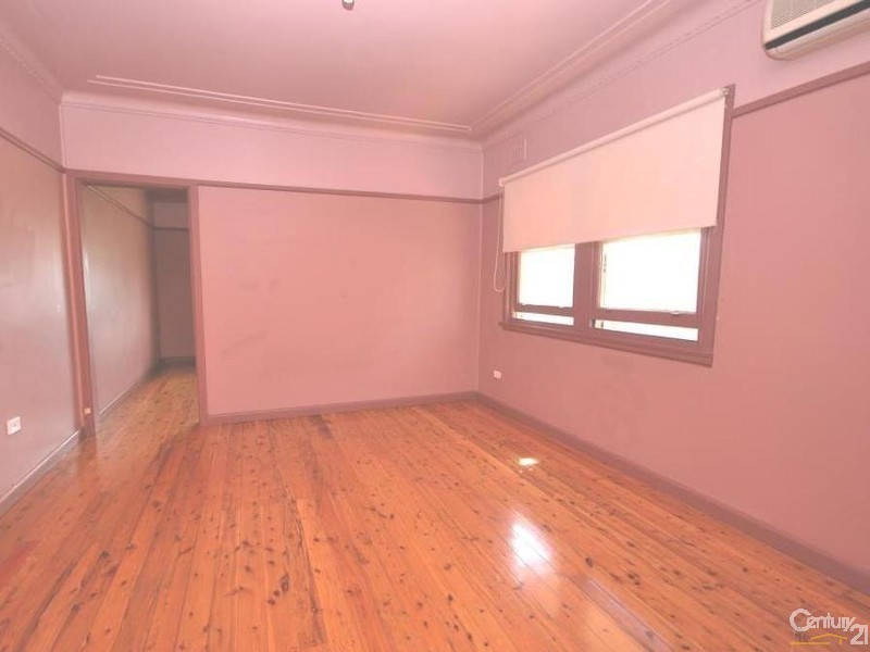 10A  West Street, Guildford NSW 2161