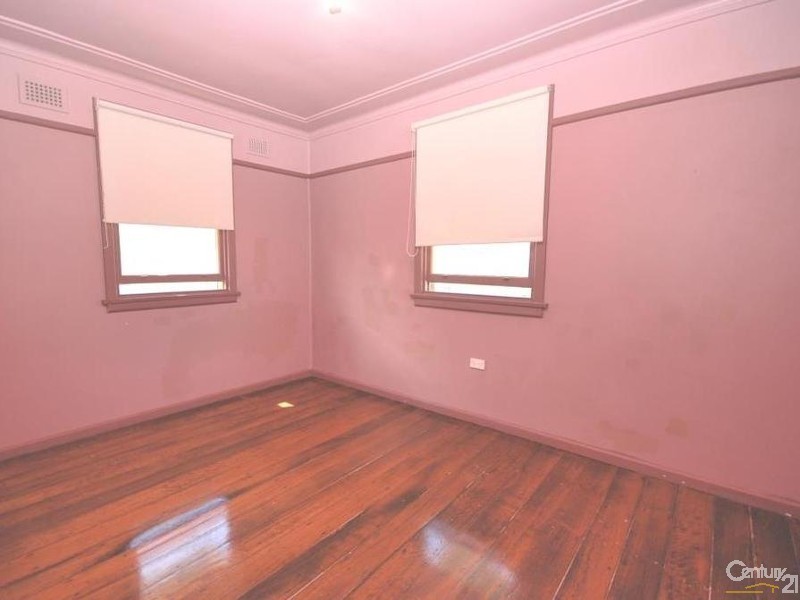 10A  West Street, Guildford NSW 2161