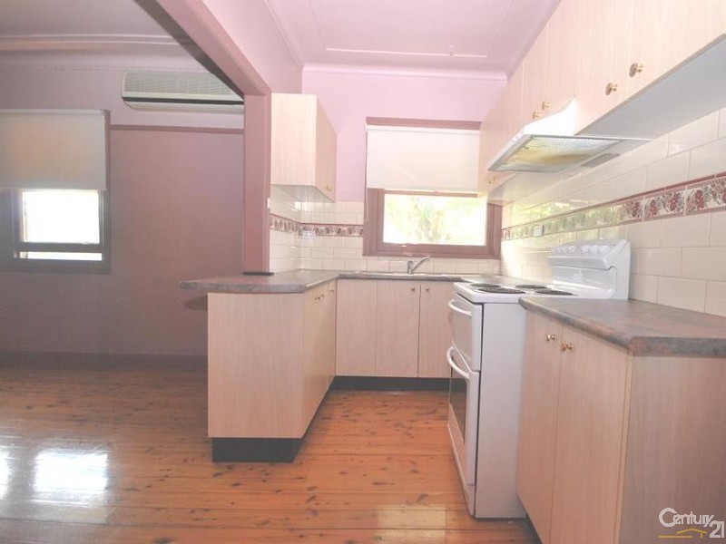 10A  West Street, Guildford NSW 2161