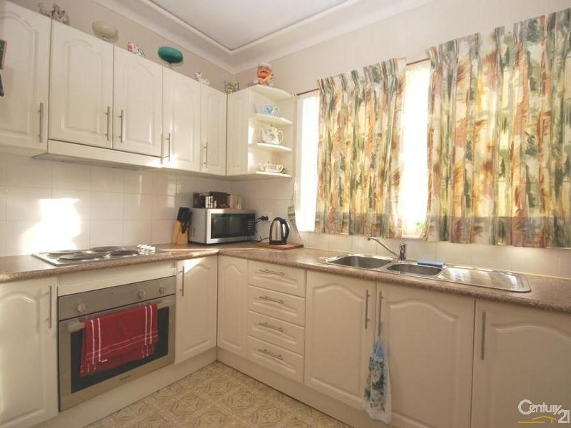 25 Curringa Road, Villawood NSW 2163