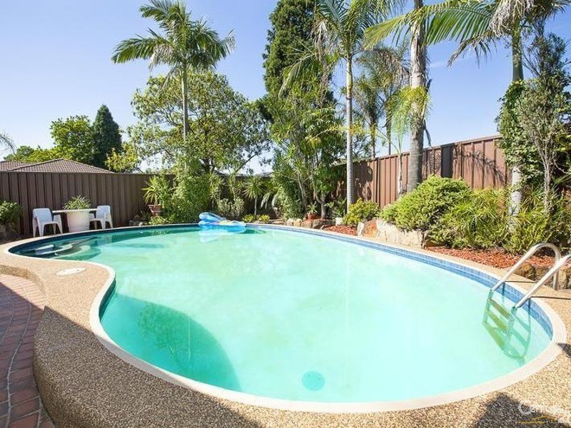 4 Lodge Place, Wetherill Park NSW 2164