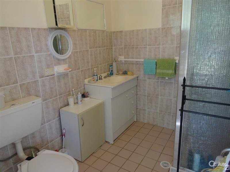 Fairfield West NSW 2165