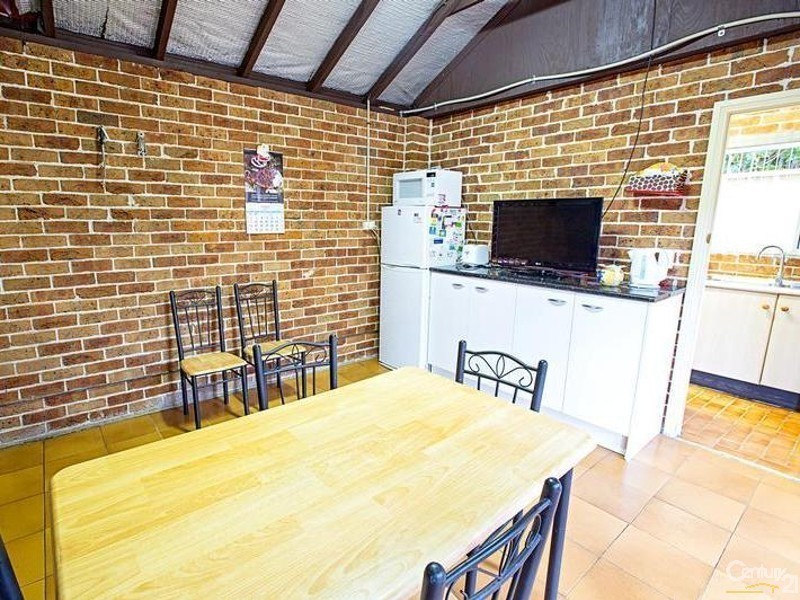 137 Brown Rd, Bonnyrigg Heights NSW 2177