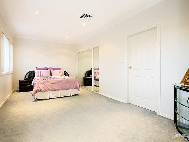 137 Brown Rd, Bonnyrigg Heights NSW 2177