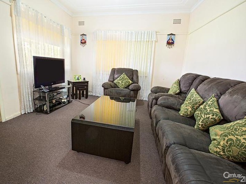 21a Granville Street, Fairfield NSW 2165