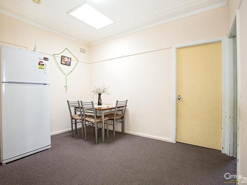 21a Granville Street, Fairfield NSW 2165