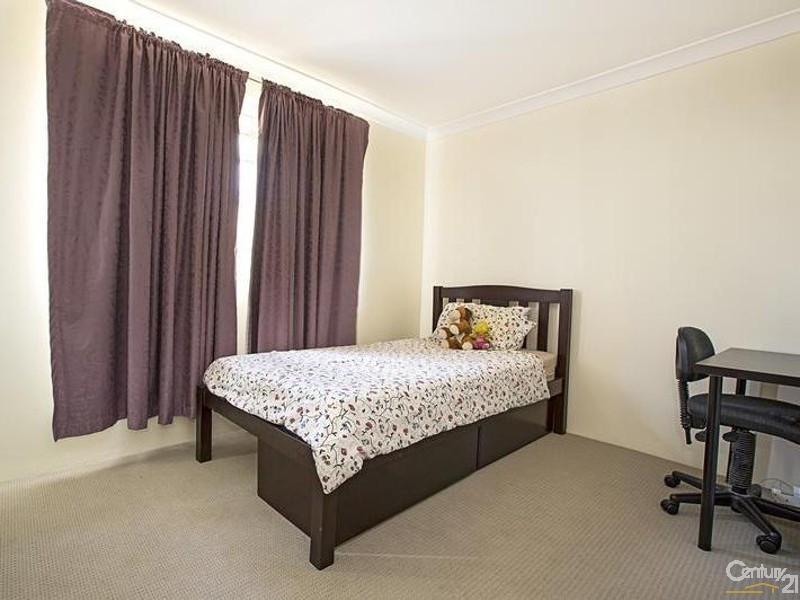 9a Murray St, Merrylands NSW 2160