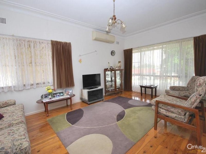 12 Warrumbungle Street, Fairfield West NSW 2165