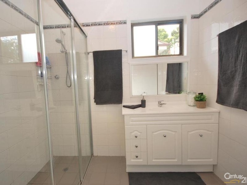 12 Warrumbungle Street, Fairfield West NSW 2165