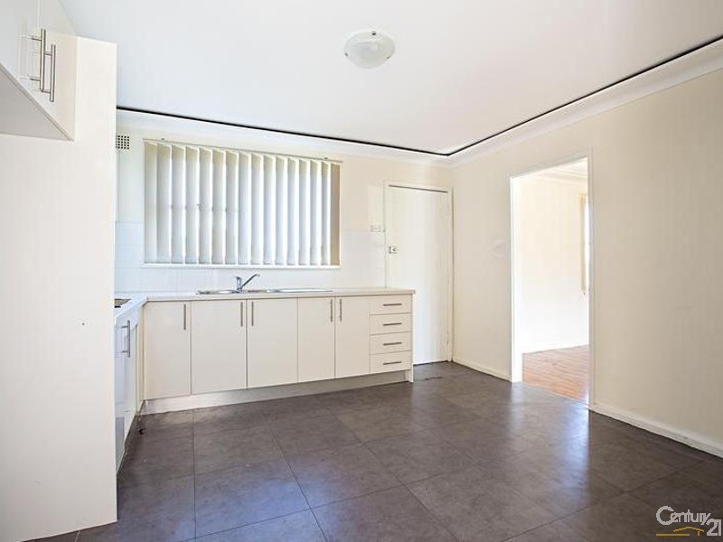 311 Smithfield Road, Fairfield West NSW 2165