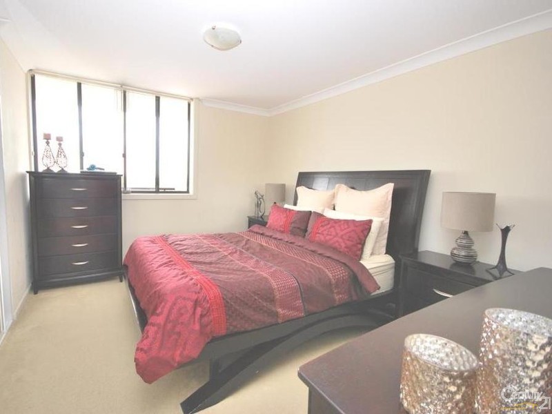 1001/1 Spencer Street, Fairfield NSW 2165