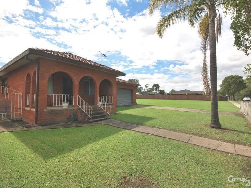 624 Polding Street, Bossley Park NSW 2176