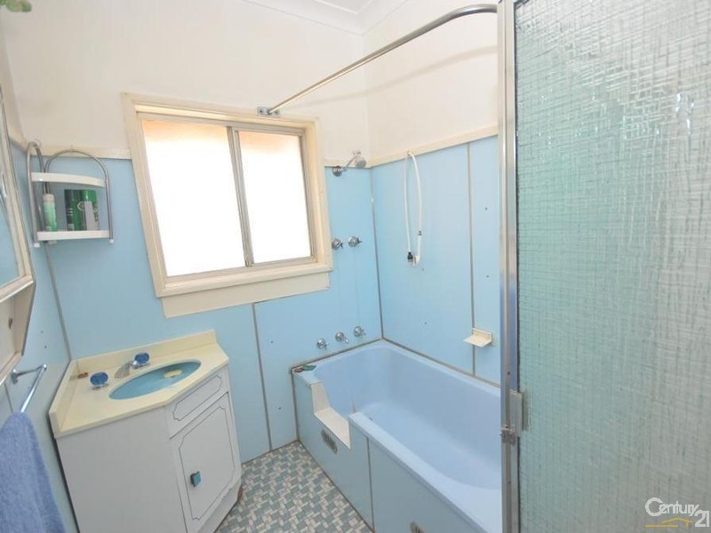 624 Polding Street, Bossley Park NSW 2176