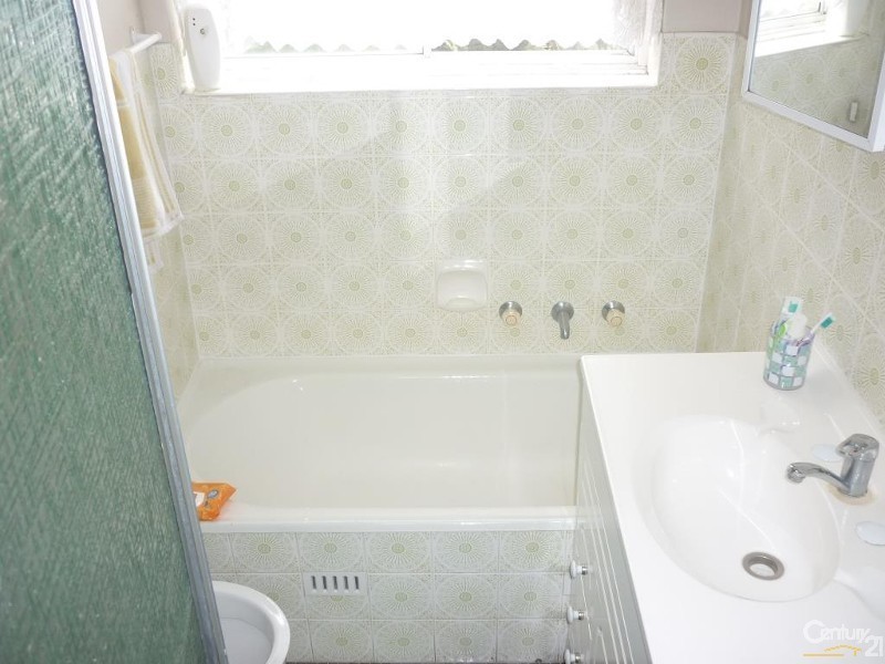 35/127 The Crescent, Fairfield NSW 2165