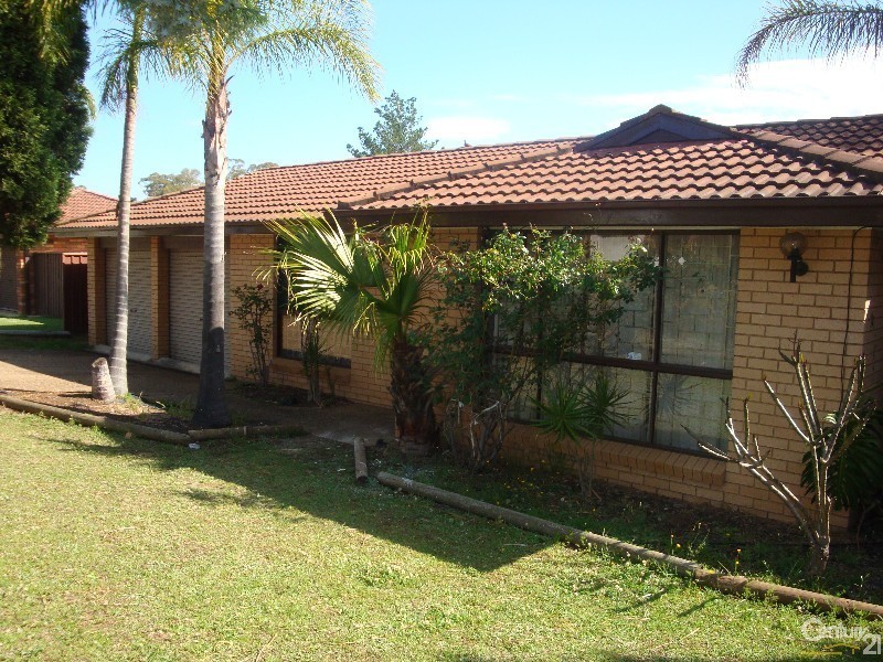 Edensor Park NSW 2176