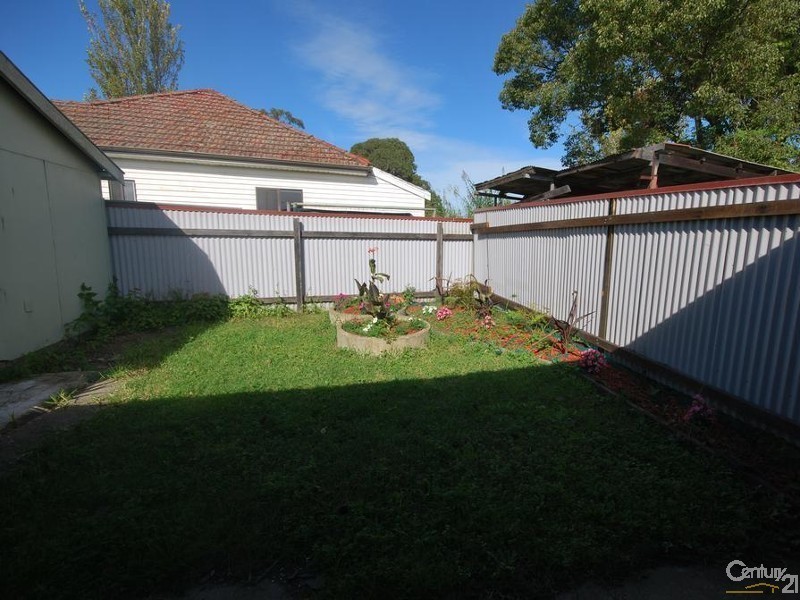 Fairfield East NSW 2165