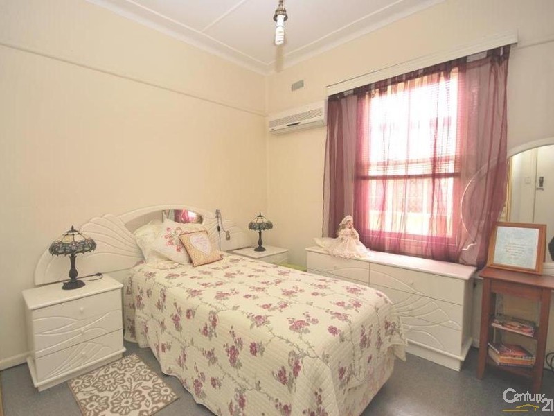 64a Torrens Street, Canley Heights NSW 2166