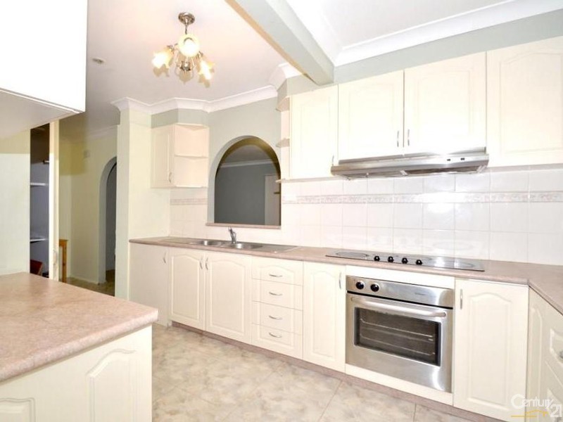 69 Tasman Parade, Fairfield West NSW 2165