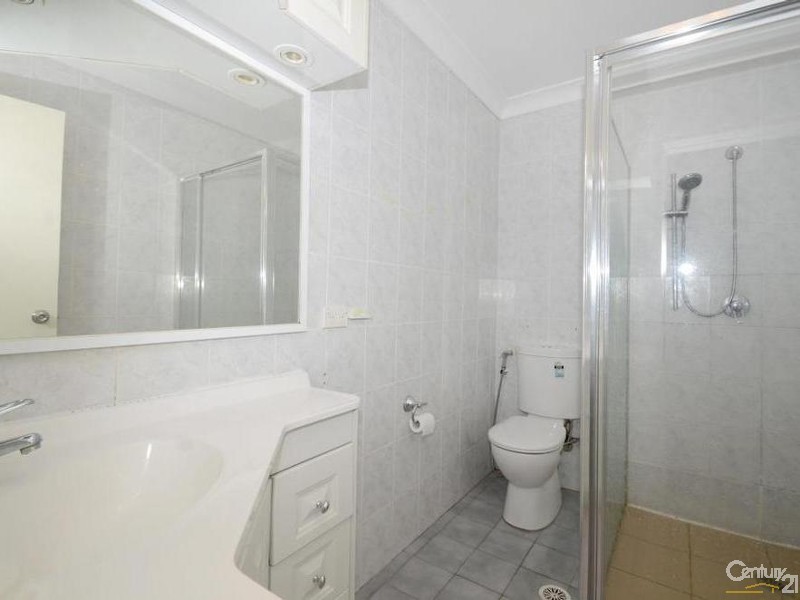 69 Tasman Parade, Fairfield West NSW 2165