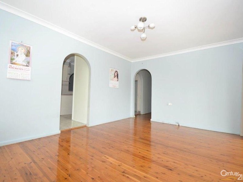 69 Tasman Parade, Fairfield West NSW 2165