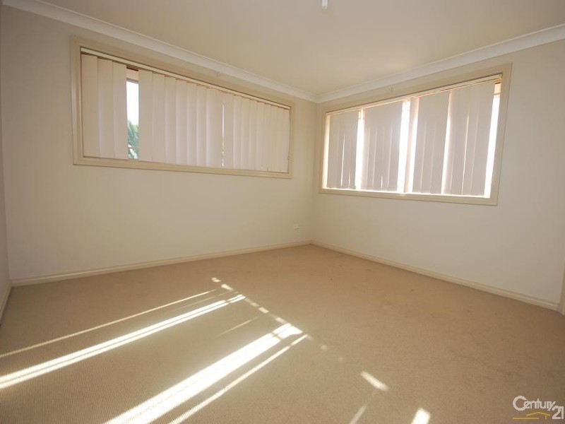 Edensor Park NSW 2176