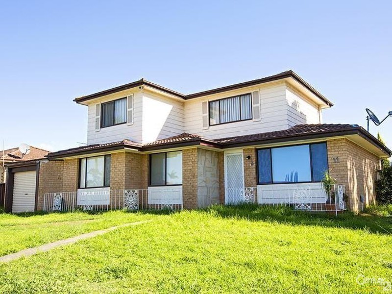 Edensor Park NSW 2176