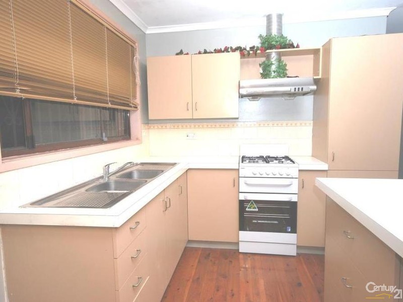 122 Brown Rd, Bonnyrigg Heights NSW 2177