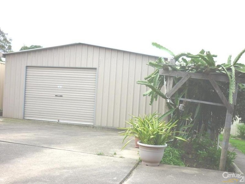 122 Brown Rd, Bonnyrigg Heights NSW 2177