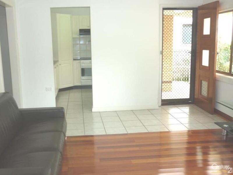 44 Riverview Rd, Fairfield NSW 2165