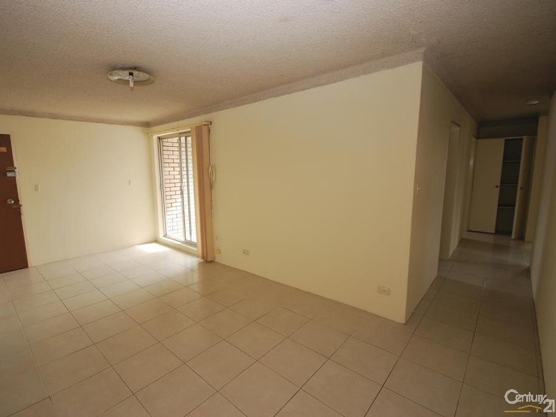 9/7 Carramar Avenue, Carramar NSW 2163