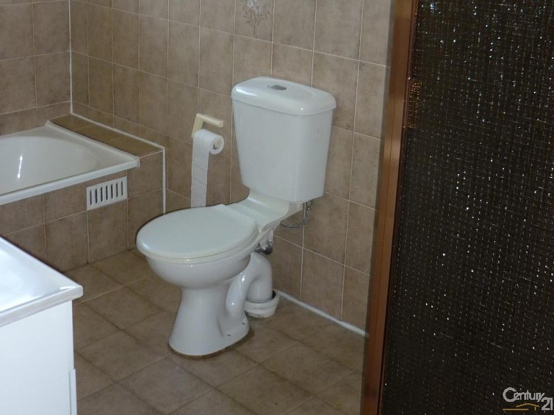 Bossley Park NSW 2176