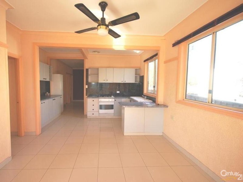 46 Grainger Ave, Mount Pritchard NSW 2170