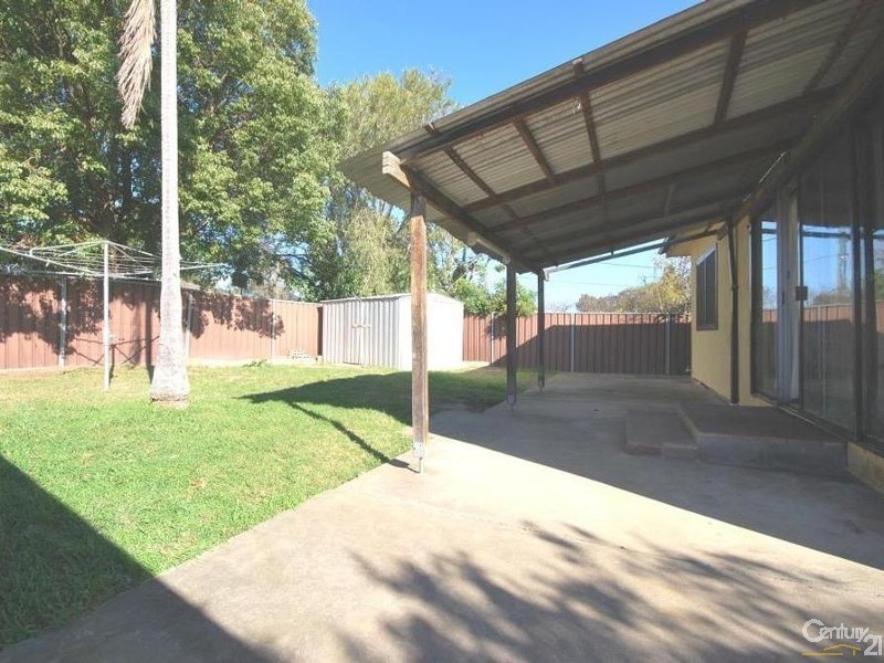 46 Grainger Ave, Mount Pritchard NSW 2170