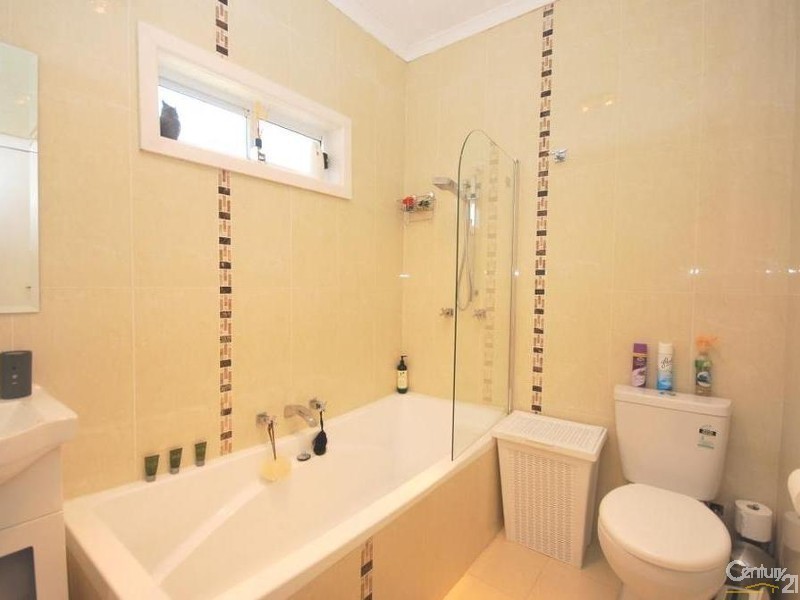 14 Cathcart st, Fairfield NSW 2165