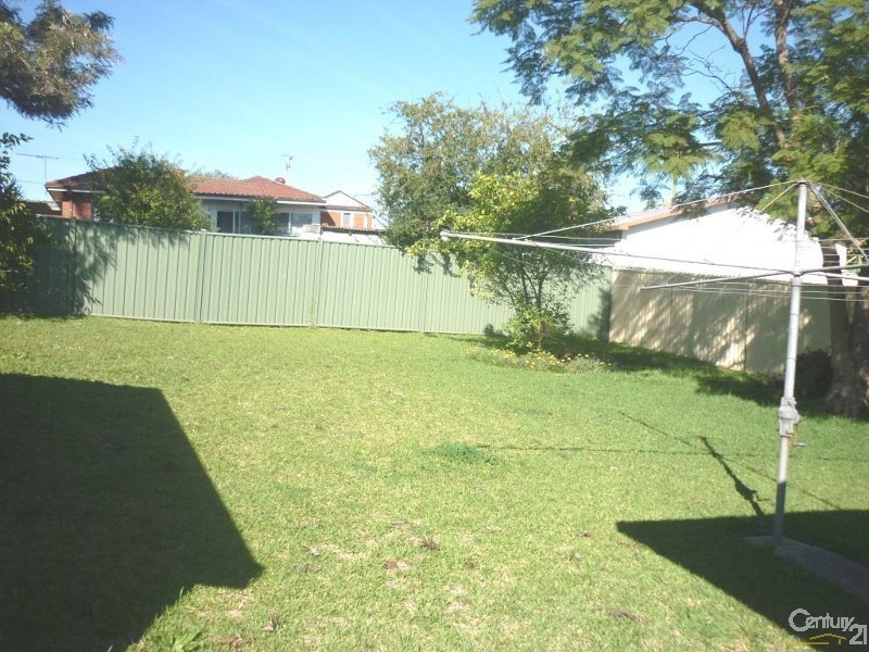 68 Ferngrove Road, Canley Heights NSW 2166